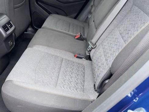 Used 2022 Chevrolet Equinox LT w/ LPO, Floor Liner Package image 8