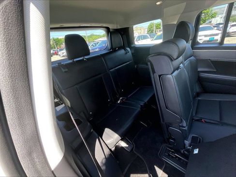 Used 2025 Hyundai Santa Fe SEL AWD/4WD image 17