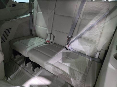 Used 2022 Cadillac Escalade Sport Platinum RWD image 14