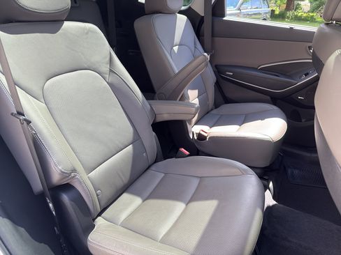 Used 2019 Hyundai Santa Fe XL AWD/4WD image 31