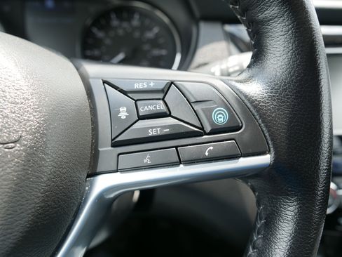 Used 2022 Nissan Rogue Sport SL image 21