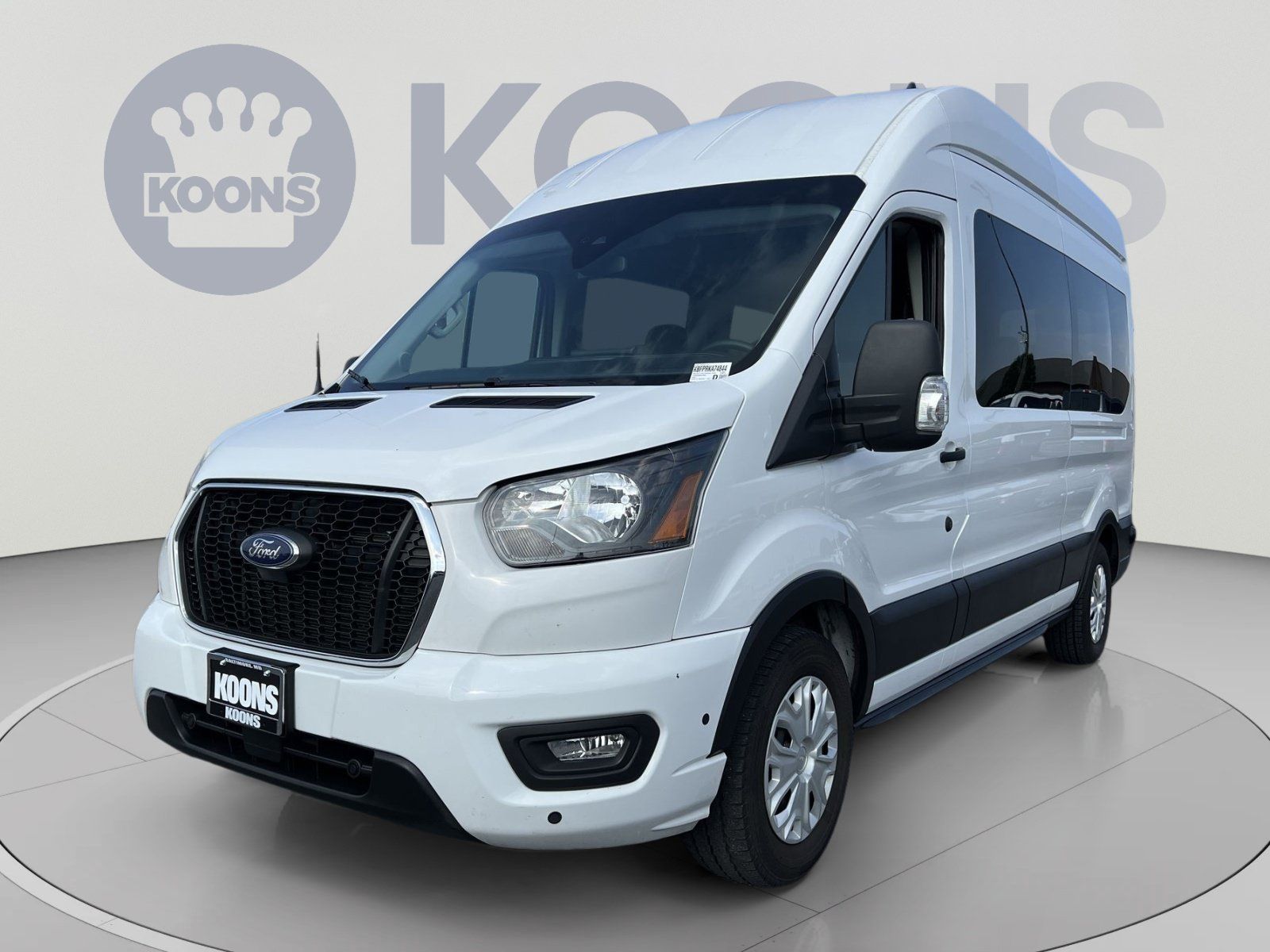 Used 2024 Ford Transit 350 XLT RWD image 1