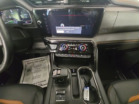 Used 2024 GMC Sierra 1500 AT4 w/ Technology Package image 11