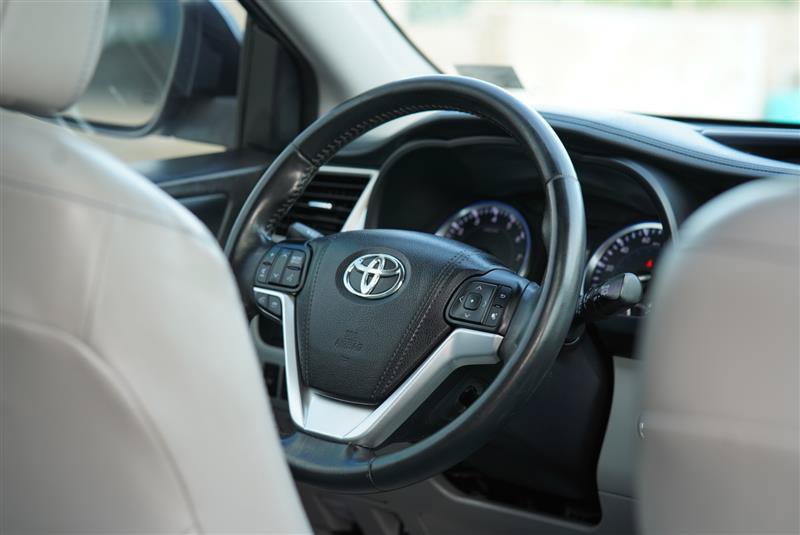 Used 2015 Toyota Highlander XLE FWD image 51