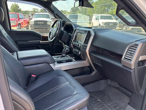 Used 2016 Ford F150 Platinum w/ Equipment Group 701A Luxury RWD image 22