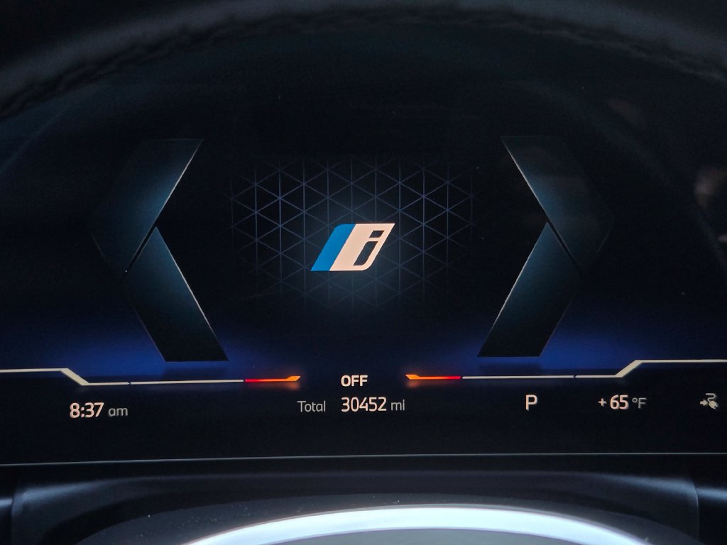 Used 2023 BMW i4 eDrive40 w/ M Sport Package RWD image 33