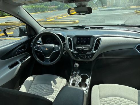 Used 2020 Chevrolet Equinox LS image 6