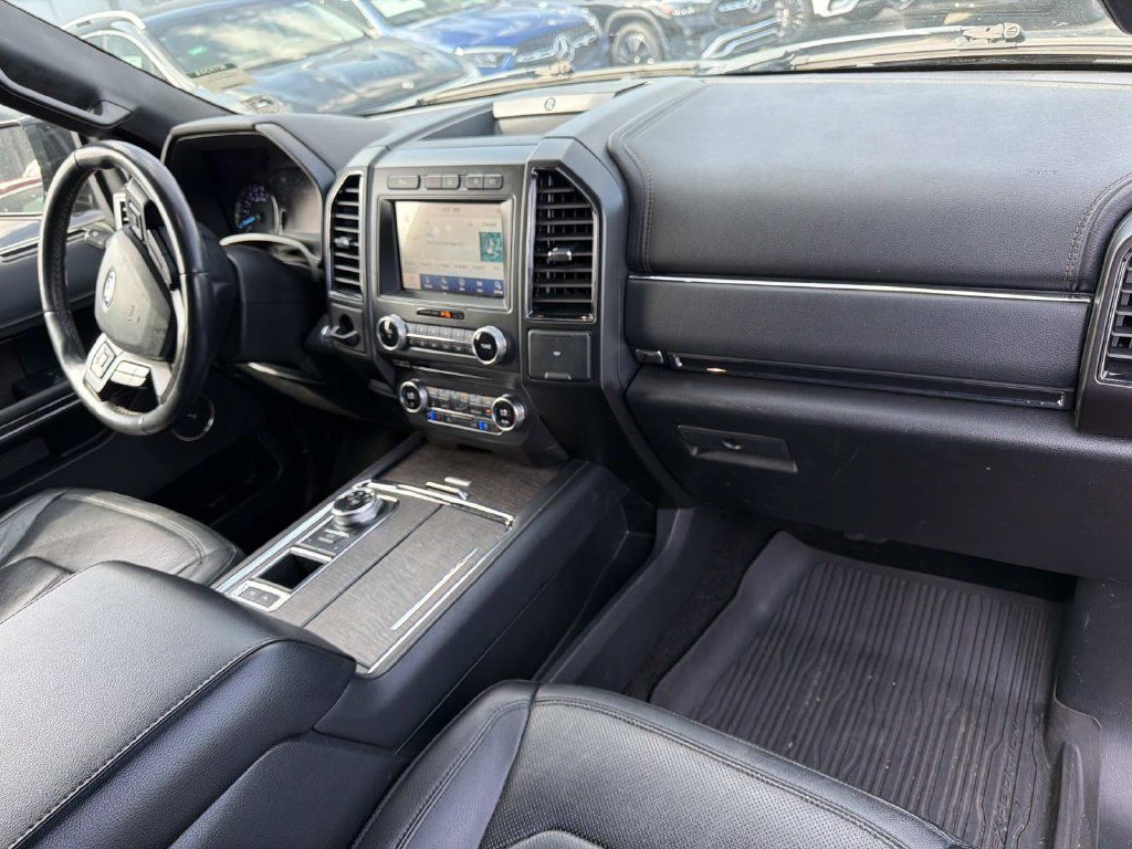 Used 2018 Ford Expedition Limited w/ Equipment Group 302A RWD image 13