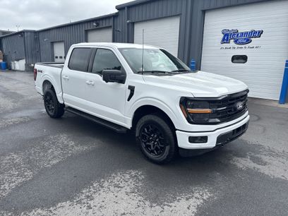 New 2025 Ford F150 XLT w/ Equipment Group 302A MID