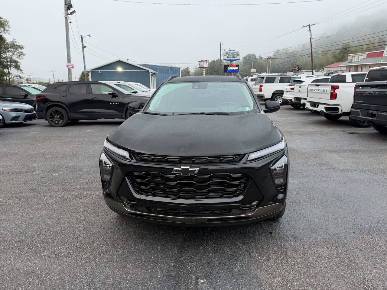 Used 2026 Chevrolet Trax ACTIV w/ Driver Confidence Package FWD image 2