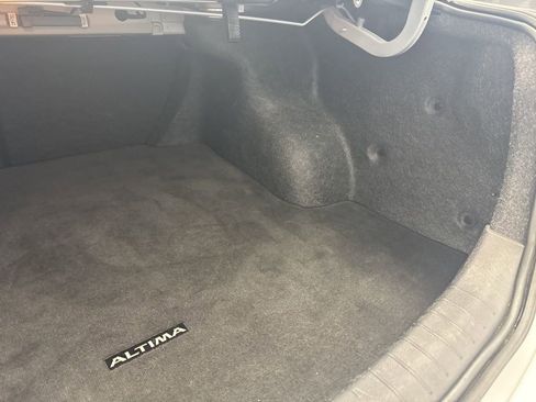 Used 2024 Nissan Altima 2.5 SV image 36