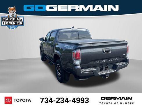 Used 2021 Toyota Tacoma TRD Sport w/ Technology Package AWD/4WD image 10