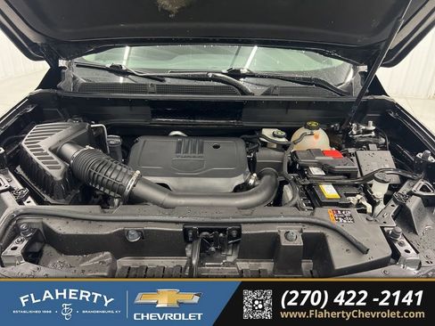 Used 2023 GMC Acadia SLE w/ Driver Convenience Package image 16