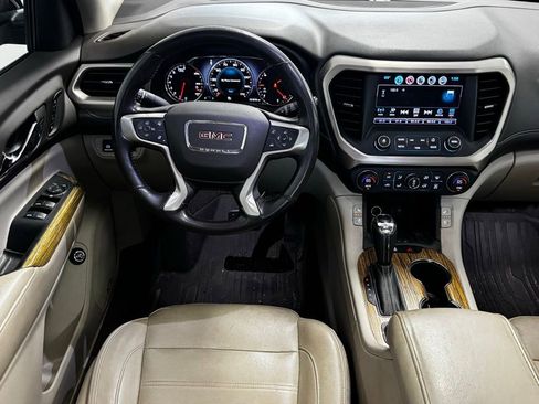 Used 2019 GMC Acadia Denali w/ Technology Package image 11