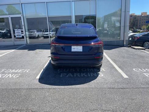 Used 2023 Audi Q4 e-tron Premium Plus w/ Premium Plus AWD/4WD image 5