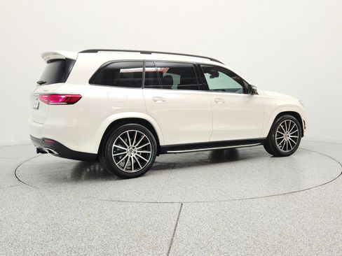 Used 2023 Mercedes-Benz GLS 450 4MATIC image 5
