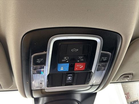 Used 2024 RAM 2500 Laramie w/ Safety Group AWD/4WD image 23