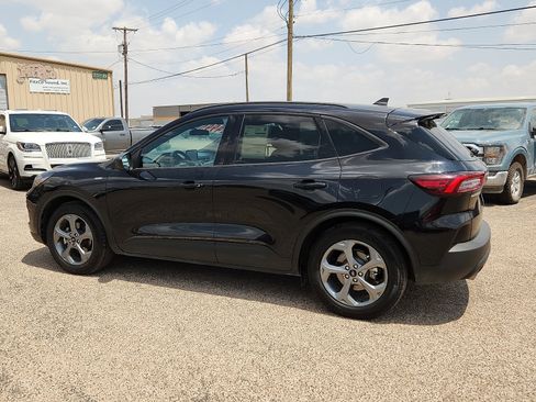Certified 2025 Ford Escape ST-Line FWD image 4