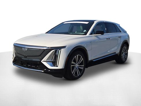 Used 2024 Cadillac Lyriq Luxury RWD image 1