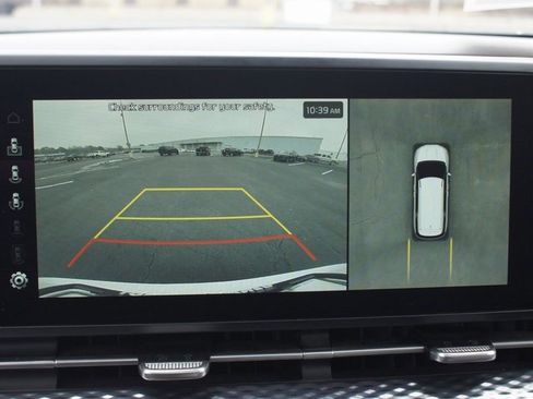 Used 2024 Kia Carnival SX Prestige image 8