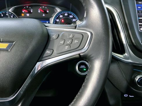 Used 2020 Chevrolet Equinox LT w/ Driver Convenience Package image 20