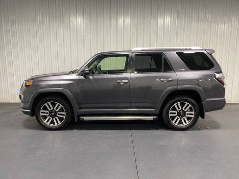 Used 2021 Toyota 4Runner Limited image 21