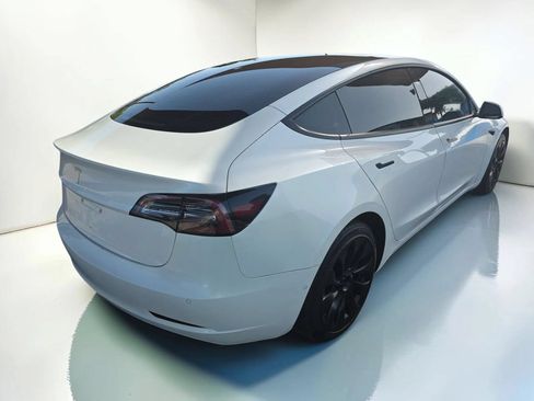 Used 2021 Tesla Model 3 Standard Range Plus RWD image 4