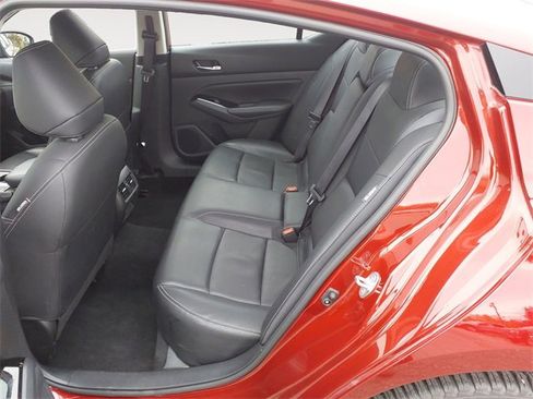 Used 2024 Nissan Altima 2.5 SL image 13