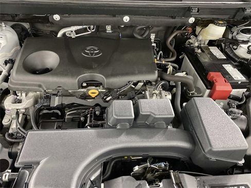 Used 2022 Toyota RAV4 XLE w/ Convenience Package image 33