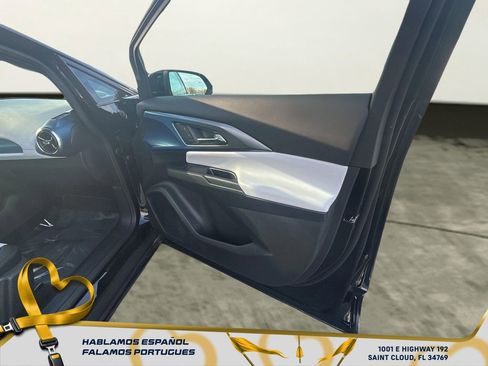 Certified 2025 Chevrolet Equinox EV LT image 34