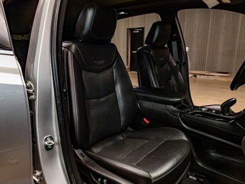 Used 2020 Cadillac XT5 Premium Luxury image 24