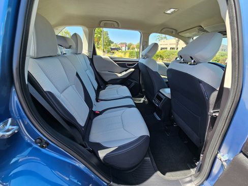 Used 2024 Subaru Forester AWD/4WD image 27