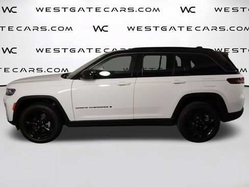 Used 2026 Jeep Grand Cherokee Limited w/ Limited Altitude Package AWD/4WD image 5
