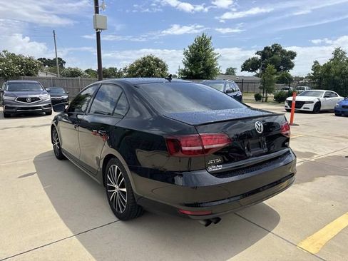 Used 2016 Volkswagen Jetta Sport FWD image 5