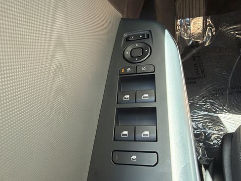 Used 2025 Kia K4 FWD image 25