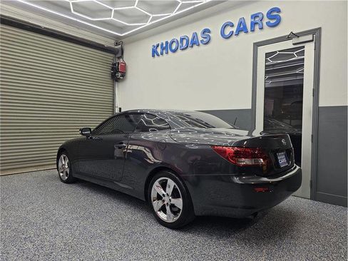 Used 2011 Lexus IS 250C image 3