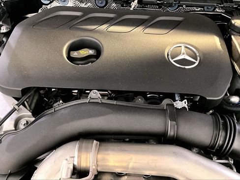 New 2026 Mercedes-Benz GLB 250 4MATIC image 15