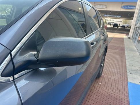 Used 2017 Honda CR-V LX image 9