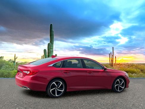 Used 2018 Honda Accord Sport image 5
