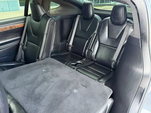 Used 2017 Tesla Model X 75D AWD/4WD image 6