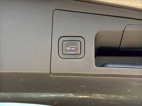 Used 2019 Cadillac XT5 Luxury image 11