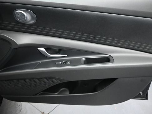 New 2026 Hyundai Elantra SE image 28