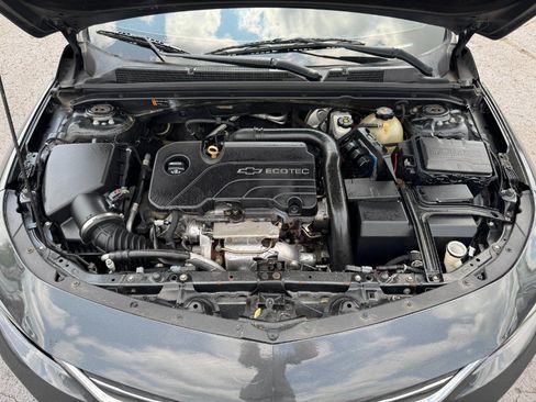 Used 2017 Chevrolet Malibu LT FWD image 23