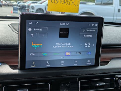 Used 2023 Lincoln Aviator Grand Touring image 23