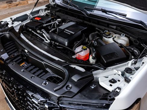 Used 2024 GMC Yukon Denali Ultimate image 39