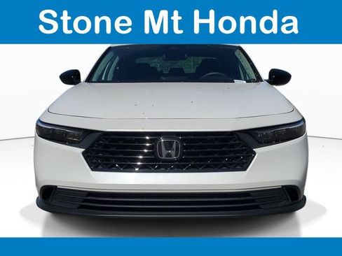 Used 2025 Honda Accord SE image 2