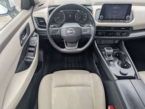 Used 2025 Nissan Rogue SV AWD/4WD image 20