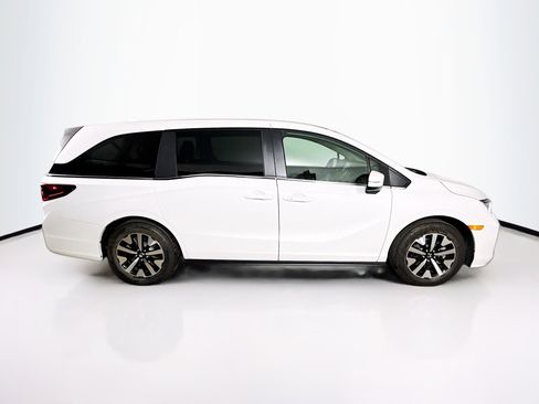 Used 2026 Honda Odyssey EX-L image 2