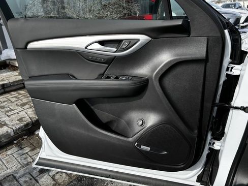 New 2026 Buick Envision Avenir image 9