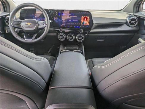 New 2025 Chevrolet Blazer EV LT AWD/4WD image 14